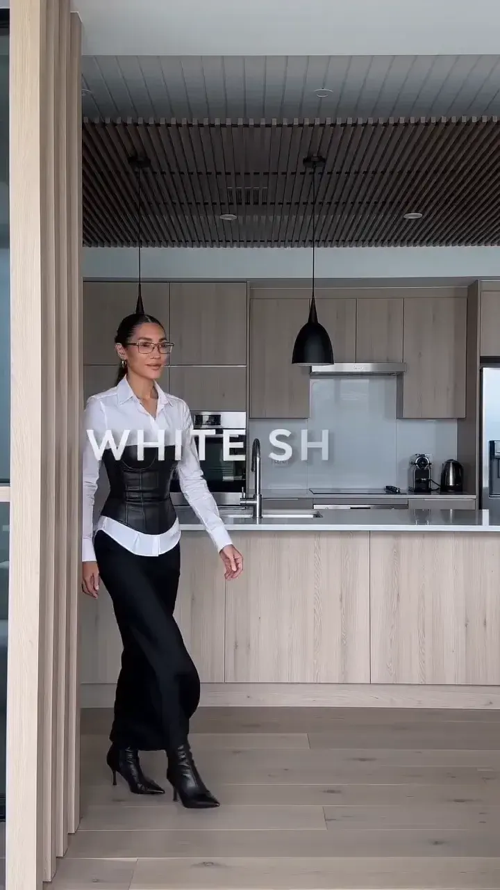 MiniMax H3 Motion Study 24: Corset Office Lookbook